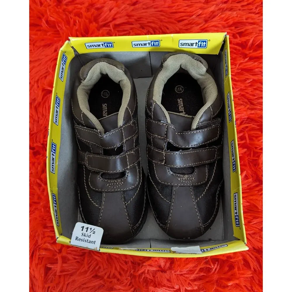 NWT Smart Fit Boys Aiden Brown Velcro Casual Fashion Sneakers 11.5